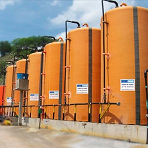 Montagem de tubulação industrial em PRFV